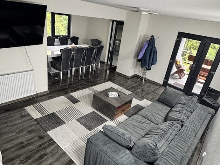 Vanzare casa de vacanta Breaza – Nistoresti teren 1910 mp – Agentie IMOBILIARA sector 1